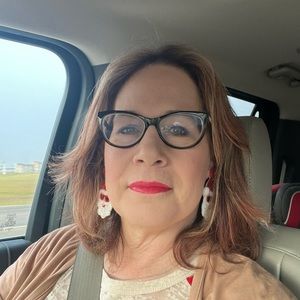 Meet your Posher, Manonne